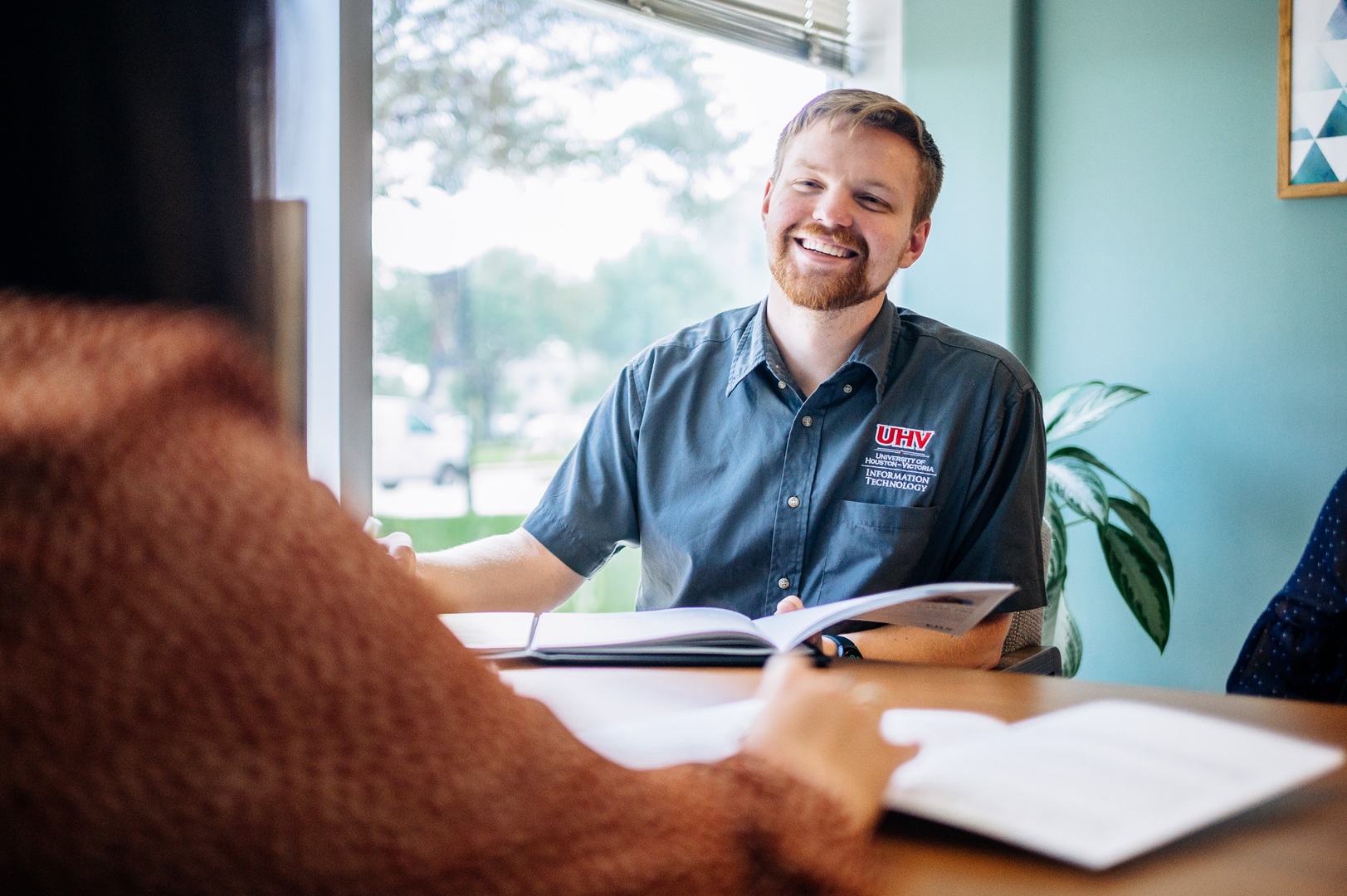 UHV provides friendly support for FAFSA