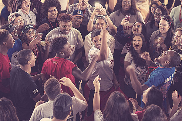 A group of UHV students at an event