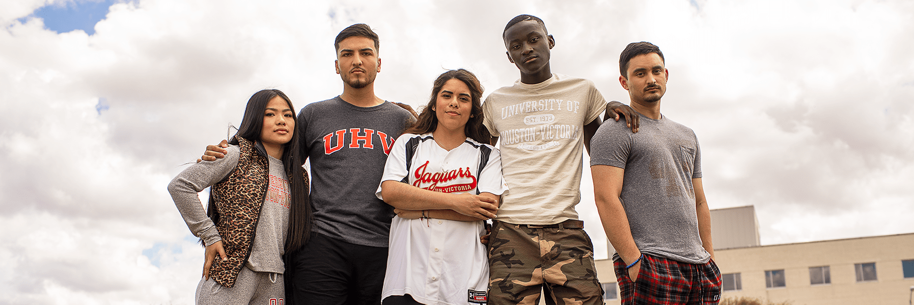 5 Students wearing UHV apparel