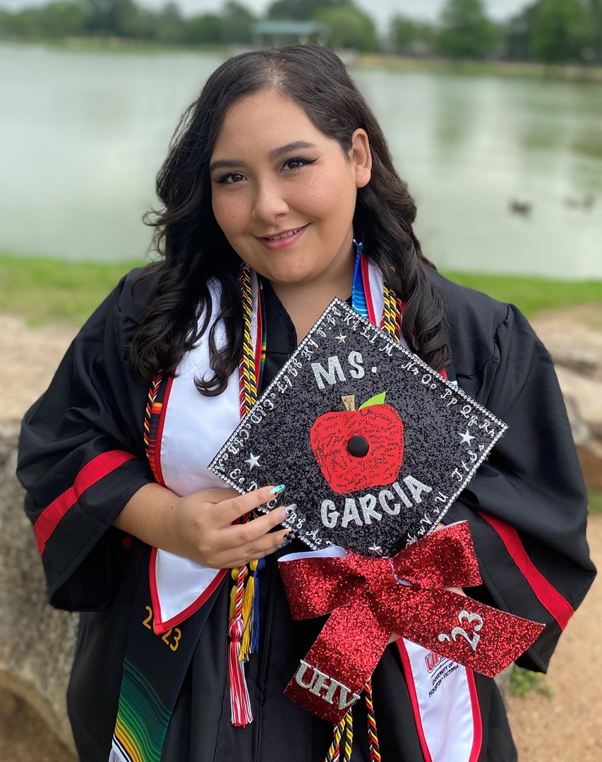 Crystal Garcia, UHV Graduate, 2023