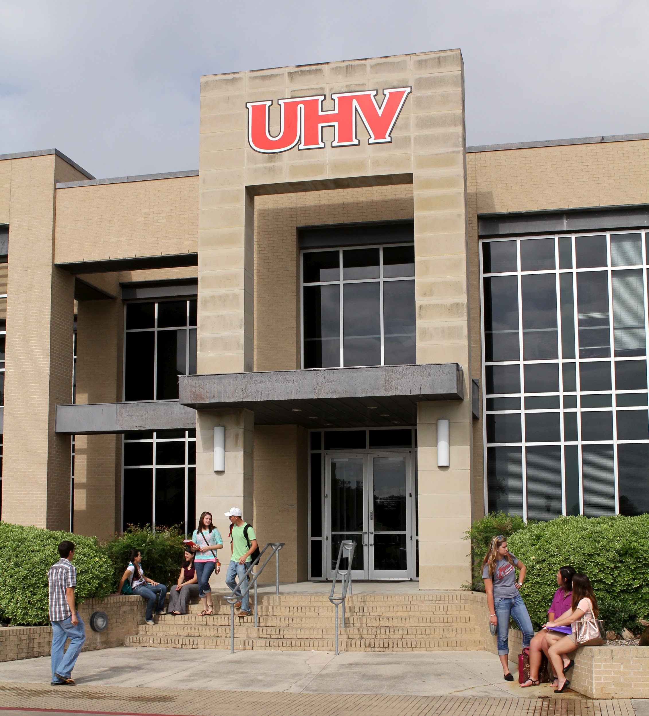 UHV University West entrance